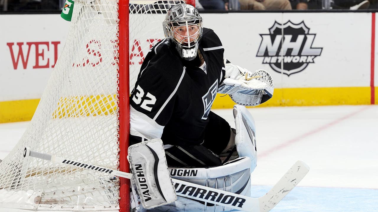 Quick blanks Panthers, sets Kings record for career wins